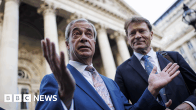 Nigel Farage urges Bank of England boss to stop UK bond sales