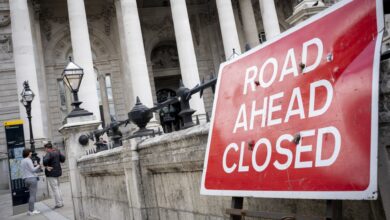 UK economy stalls in July, as slowdown sets in