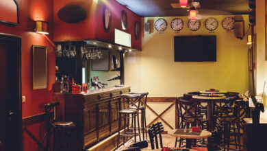 Wayfair (W) Soars 20% as Firm Posts Bullish Outlook