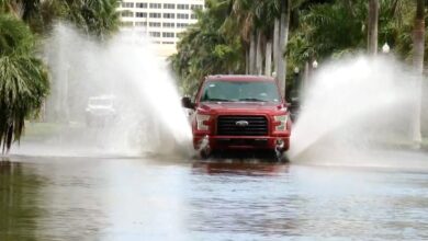 Flood threats impact parts of the West, hot and stormy weather continues in Florida