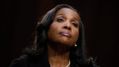 Trump asks Supreme Court to allow him to fire Lisa Cook from Fed Board of Governors