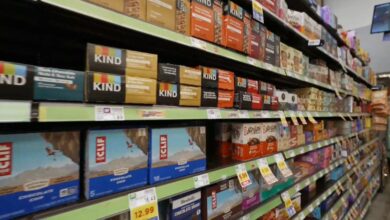 As influencers and others push protein powders, here’s what dietitians say