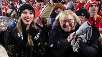 Donna Kelce Wears Taylor Swift Hat During Monday Night Football