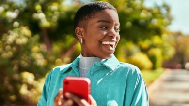 Grab the best Total Wireless deals on phones and plans