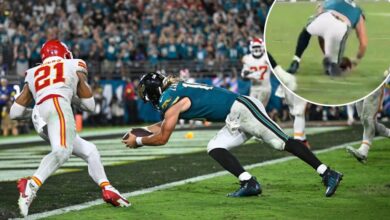 Jaguars’ Trevor Lawrence wild game-winning touchdown run stuns Chiefs