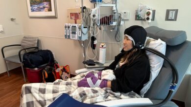 Mom, 37, diagnosed with cancer after push for early screening: “I was just stunned”