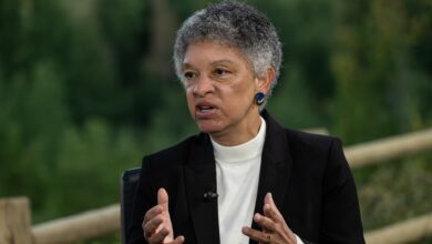 Boston Fed President Collins advocates holding rates steady, sees ‘high bar’ for further cuts