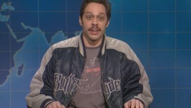 Pete Davidson Returns to ‘SNL’, Jabs Lorne Michaels for Never Retiring