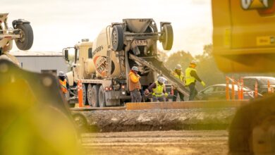 Long-delayed jobs report to show hiring amid wobbly economy