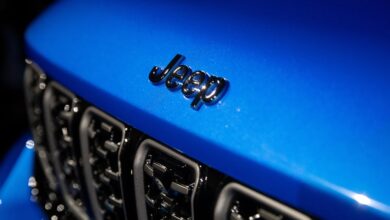 Chrysler recalls 320,000 SUVs, telling owners to park outside over battery fire risk