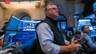 Stocks close higher after Senate moves to end government shutdown