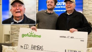 Army veteran Ed Bambas, 88, breaks down after receiving .77M check