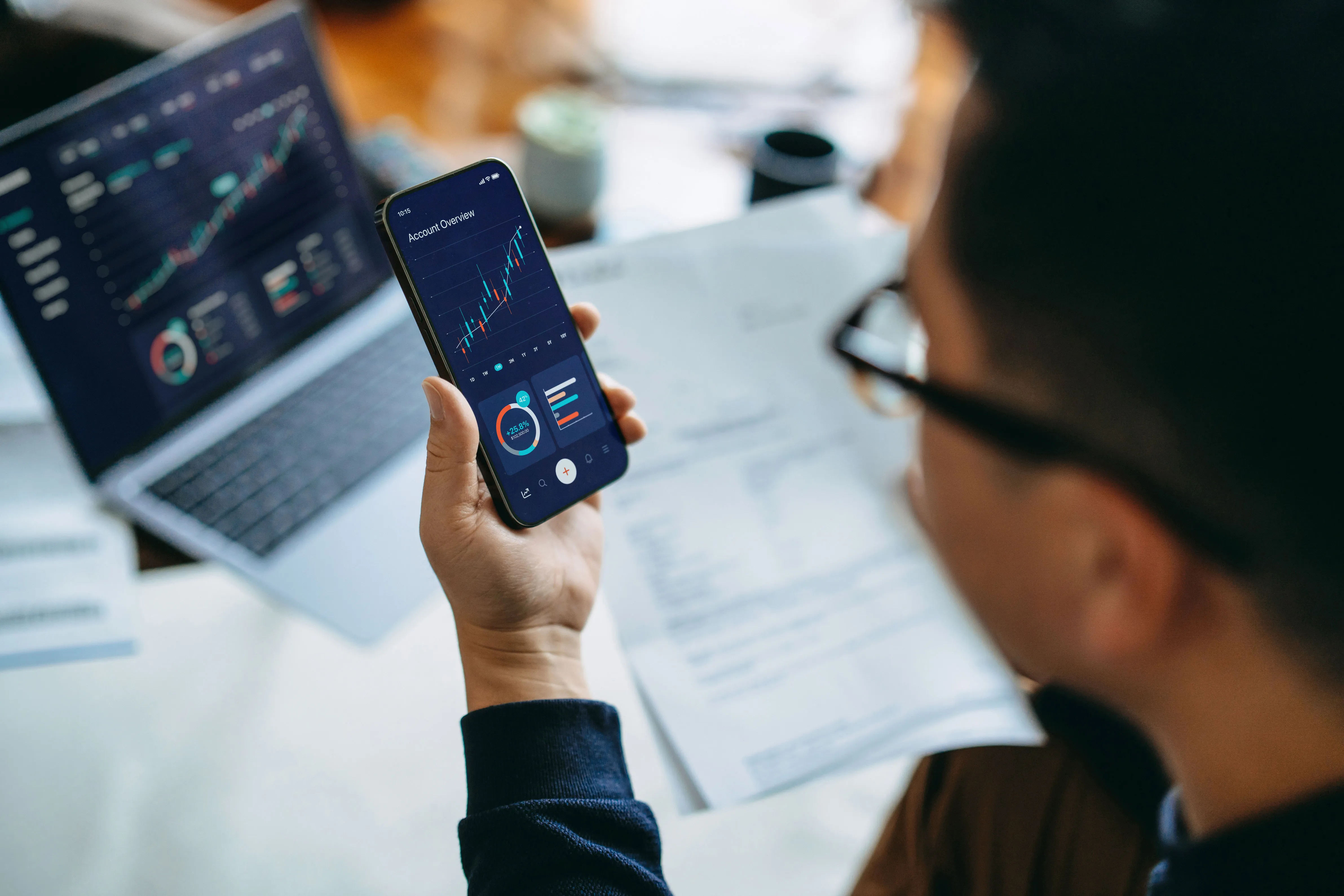 The Simple Investing Habit Financial Advisors Swear By