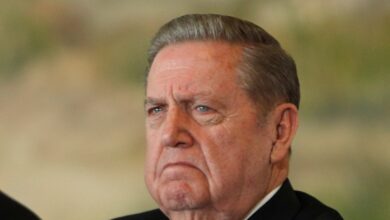 Jeffrey R. Holland, Next In Line To Lead Church Of Jesus Christ Of Latter-Day Saints, Dies At 85