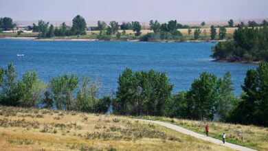Neighbors welcome delay for oil and gas wells near Aurora Reservoir