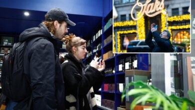 Saks Fifth Avenue parent mulls Chapter 11 bankruptcy: report