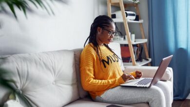 Worried about your finances in 2026? Here are 5 money moves recommended by experts.