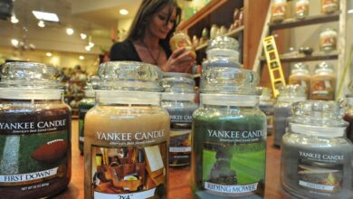 Yankee Candle maker Newell Brands to close stores and cut 900 jobs