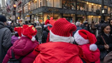 Is anything open on Christmas Day 2025? Here are the stores, restaurants and fast-food chains you can go to today