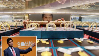 Gold, silver plunge after news Trump will nominate Kevin Warsh as Fed chair