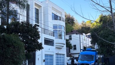 Homeowner shoots teen burglary suspect at luxury LA home