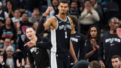 Wembanyama’s MRI shows no ligament damage in hyperextended knee; All-Star to miss Spurs-Pacers game