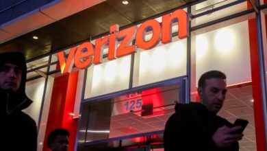 Verizon offers customers a credit after Wednesday’s widespread outage