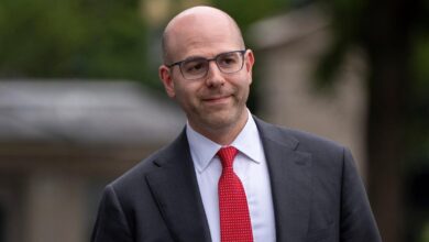 Federal Reserve governor Stephen Miran resigns from White House post