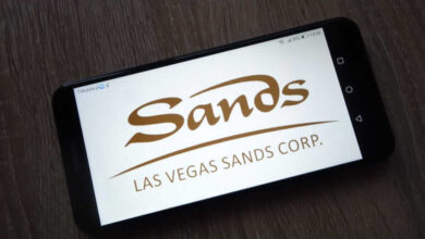 Is Wall Street Bullish or Bearish on Las Vegas Sands Stock?