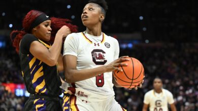 No. 3 South Carolina beats No. 6 LSU 79-72, extending winning streak against the Tigers to 18 games