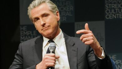 On paroles, Newsom has himself to blame