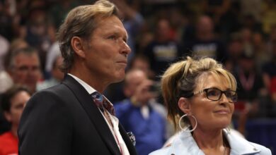 Sarah Palin Feeds Boyfriend Ron Duguay in Hospital Amid His Cancer Battle