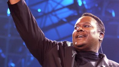 Who Is Luther Vandross? What to Know After Cher’s Grammys Reference