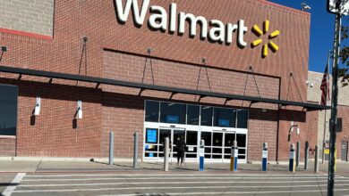 Walmart delivers another quarter of impressive sales but offers a muted outlook