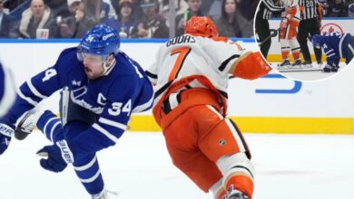Auston Matthews exits after knee-on-knee hit from Radko Gudas