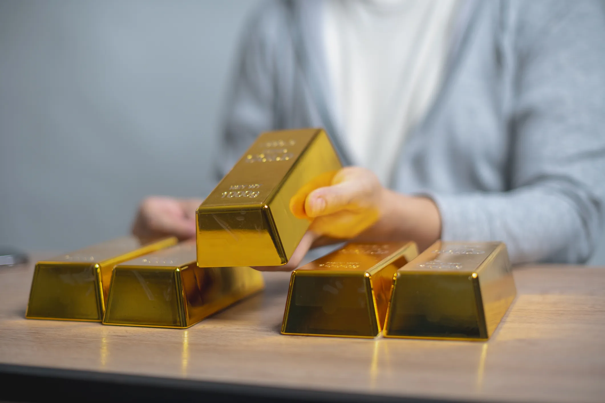 Should You Buy Gold Before the Next Fed Cut?