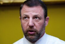 MAGA Senator’s Awkward ‘War’ Claim Unravels Within Seconds