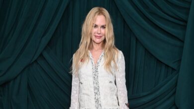 Nicole Kidman’s Ballerina Sneakers Are the ‘It’ Girl Shoe