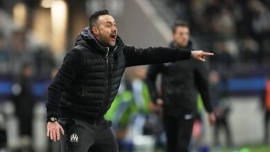 Struggling Premier League club Tottenham hires De Zerbi amid concerns from women’s fan group