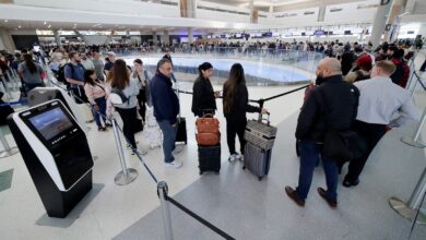 Record numbers of TSA officers called out Saturday as DHS shutdown continues
