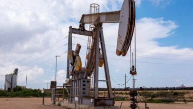 U.S. oil producers could get billion boost from high crude prices, analysis shows