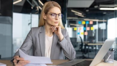 More U.S. employees are hugging tight to their jobs. Here’s why.