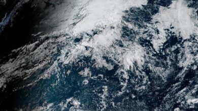 Dangerous flooding on Hawaii’s Oahu island prompts evacuations, warning of possible dam collapse Dangerous flooding on Hawaii’s Oahu island prompts evacuations, warning of possible dam collapse