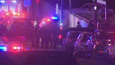 2 dead, more than a dozen injured in Austin bar mass shooting, police say
