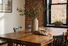 Grab This Dining Table Before It’s Gone!