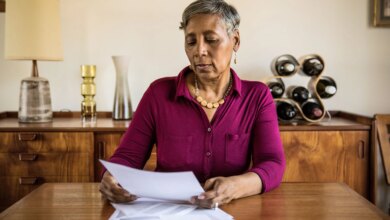 How To Choose Between a Roth and Traditional IRA at 60