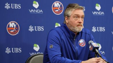 Islanders fire coach Patrick Roy after losing 4 in a row, name Peter DeBoer his replacement