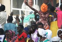 Pope Leo pays tribute to Pope Francis on the anniversary of his death
