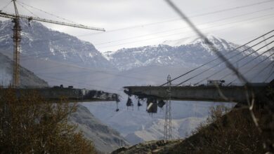 Trump threatens to destroy Iranian infrastructure