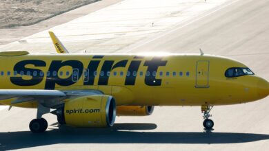 Talks to bail out Spirit Airlines stall as company teeters toward collapse